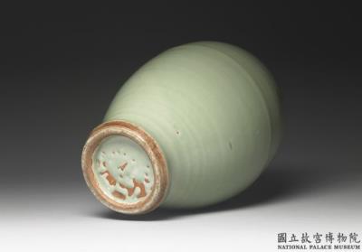 图片[3]-Meiping vase in celadon glaze, Longquan ware. Early Ming dynasty (1368-1450)-China Archive